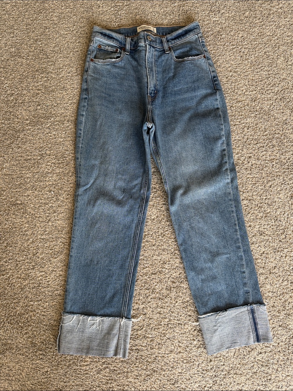 Abercrombie & Fitch Ankle Straight Fit, Ultra High Rise Cuffed Blue Jeans